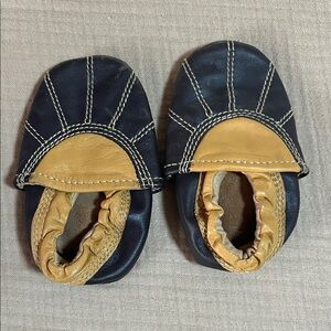 L.L. Bean Kids Moccasins in Black and Tan